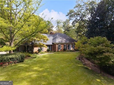/international/us/5715-lake-island-drive-sandy-springs-ga-110120528607/