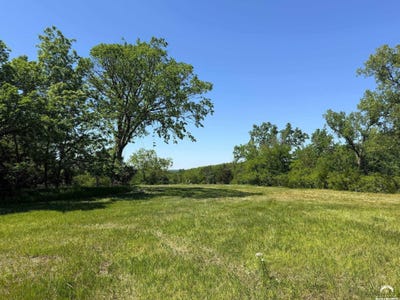 /international/us/1200-se-stanley-road-tecumseh-ks-110104237738/