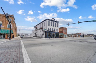 /international/us/202-s-main-street-celina-oh-110103603070/