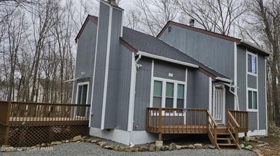 /international/us/8446-bear-trail-drive-tobyhanna-pa-110106974344/