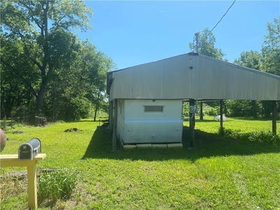 /international/us/39055-railroad-avenue-osawatomie-ks-110100423373/