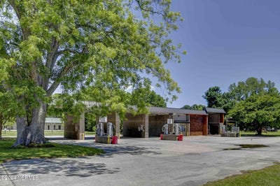 /international/us/8109-caratoke-highway-powells-point-nc-110100456694/