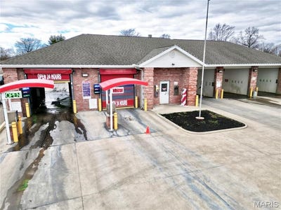 /international/us/531-n-main-street-sikeston-mo-110104587154/