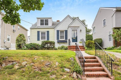 /international/us/105-moore-street-new-hyde-park-ny-110096758012/