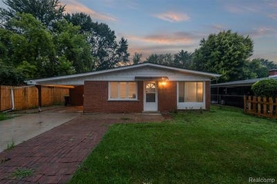 /international/us/1579-dulong-avenue-madison-heights-mi-110108381738/