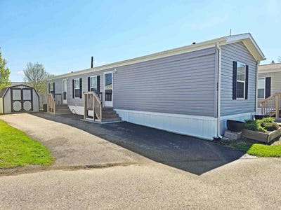 /international/us/12860-mayfield-road-chardon-oh-110108079079/