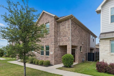 /international/us/6527-bowman-roberts-road-fort-worth-tx-110108901183/
