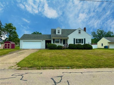/international/us/814-almasy-drive-campbell-oh-110100221473/