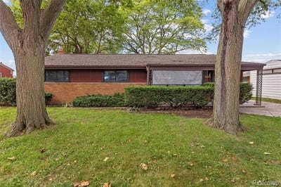 /international/us/32149-saint-annes-drive-warren-mi-110110418053/