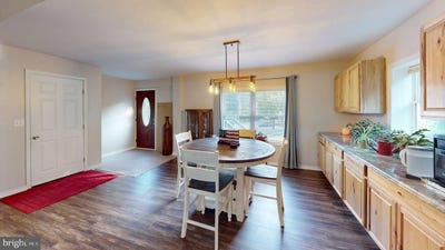/international/us/8407-frankfort-highway-fort-ashby-wv-110101199937/