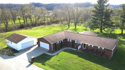 /international/us/26-township-road-360-chesapeake-oh-110106811596/