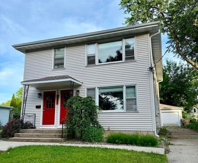 /international/us/2333-hoard-street-madison-wi-110108417387/