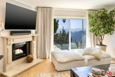 /international/us/2385-roscomare-rd-los-angeles-ca-110109110253/