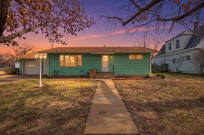 /international/us/120-s-plum-st-pretty-prairie-ks-110105751830/