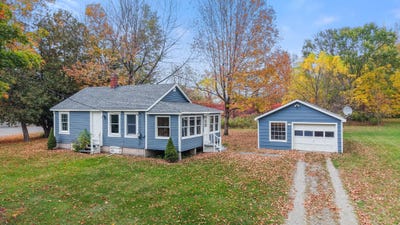 /international/us/31-lower-detroit-road-plymouth-me-110120460175/