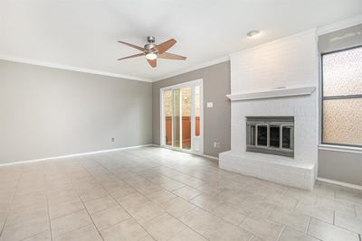 /international/us/24-cedar-lane-bedford-tx-110098857825/