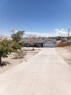 /international/us/15975-nw-village-dr-victorville-ca-110102363756/