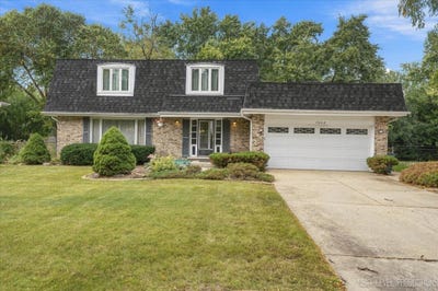 /international/us/7008-blackburn-avenue-downers-grove-il-110120555705/