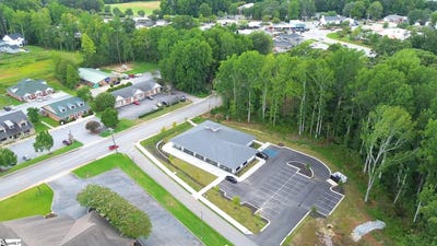 /international/us/1-brookside-drive-travelers-rest-sc-110104813664/
