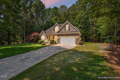 /international/us/533-birdsong-lane-hurdle-mills-nc-110119690244/