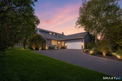 /international/us/35-margaret-drive-south-windsor-ct-110107841608/