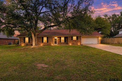 /international/us/203-nelson-st-rusk-tx-110107514253/