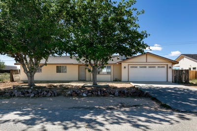 /international/us/10416-peach-avenue-california-city-ca-110108233160/