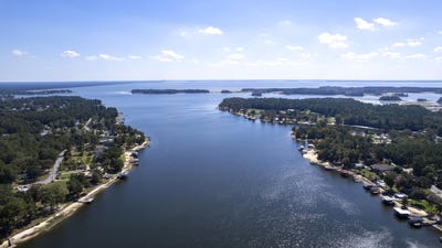 /international/us/1228-lesesne-drive-manning-sc-110102141942/