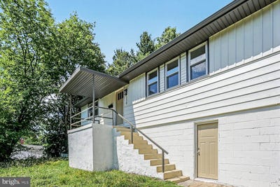/international/us/230-s-4th-street-steelton-pa-110108873655/