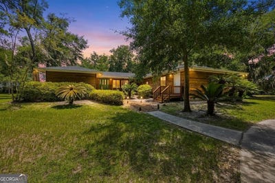 /international/us/1924-cedar-court-waverly-ga-110109810780/