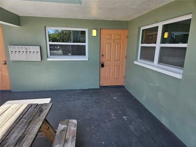 /international/us/2045-alpine-road-clearwater-fl-110106692586/