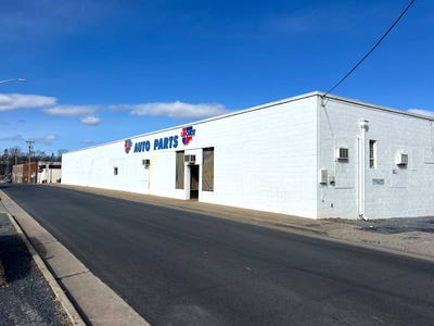 /international/us/60-e-rock-st-harrisonburg-va-110102683052/