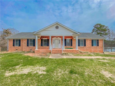 /international/us/255-starritt-lane-walhalla-sc-110107998616/