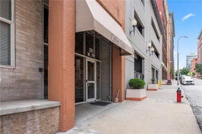 /international/us/321-w-7th-street-kansas-city-mo-110100216913/
