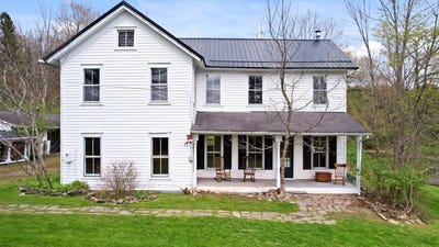 /international/us/301-stone-hill-road-harpursville-ny-110107777164/