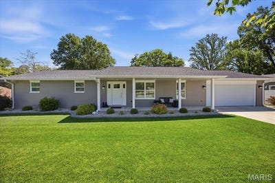 /international/us/82-w-lake-drive-troy-il-110108218200/