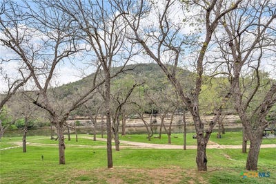 /international/us/540-river-run-new-braunfels-tx-110098778759/