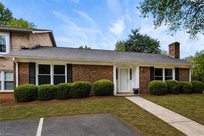 /international/us/2400-cottage-place-greensboro-nc-110107687896/