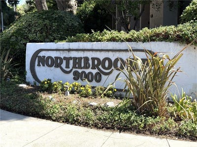 /international/us/9000-vanalden-avenue-northridge-ca-110110274496/