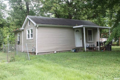 /international/us/805-n-james-street-carbondale-il-110100900931/