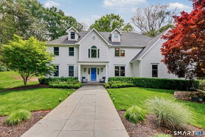 /international/us/10-side-hill-road-westport-ct-110108379607/