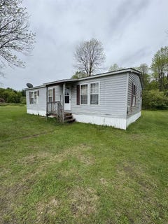 /international/us/387-old-state-rd-rensselaer-falls-ny-110108269092/