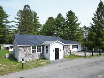 /international/us/11544-st-rt-28-forestport-ny-110120039926/