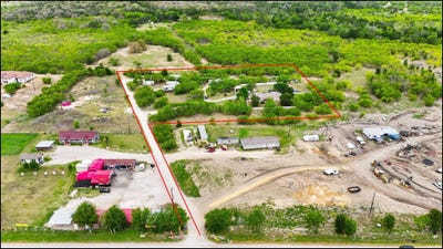 /international/us/1328-state-highway-21-w-cedar-creek-tx-110107552958/