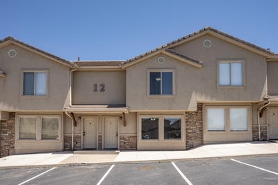/international/us/920-s-25-e-cedar-city-ut-110108202803/