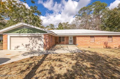 /international/us/2408-callie-road-gautier-ms-110108987902/