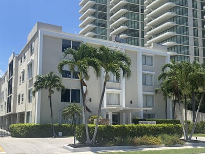/international/us/1527-s-flagler-drive-s-west-palm-beach-fl-110108408144/