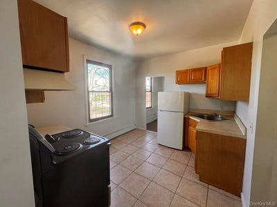 /international/us/97-waverly-street-yonkers-ny-110108495089/