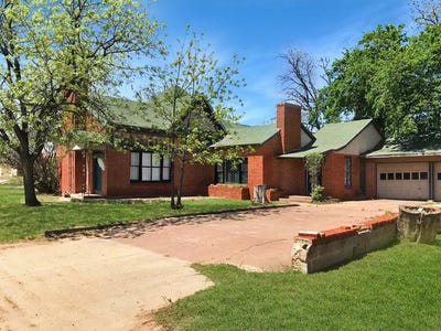 /international/us/400-e-main-street-knox-city-tx-110098757494/