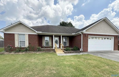 /international/us/302-twin-oaks-drive-nw-hartselle-al-110101463848/